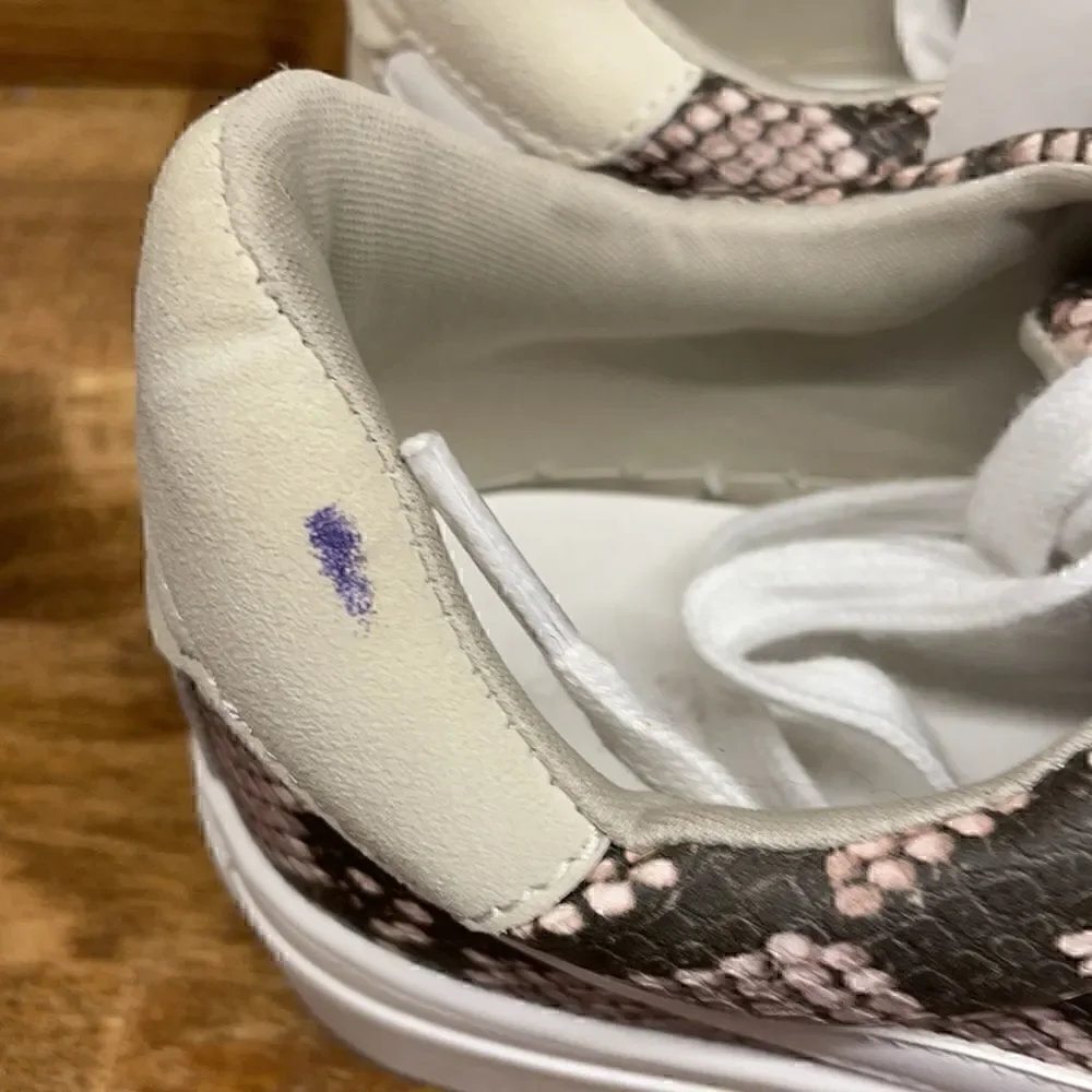Women's Brittin Sneakers - Universal Thread
